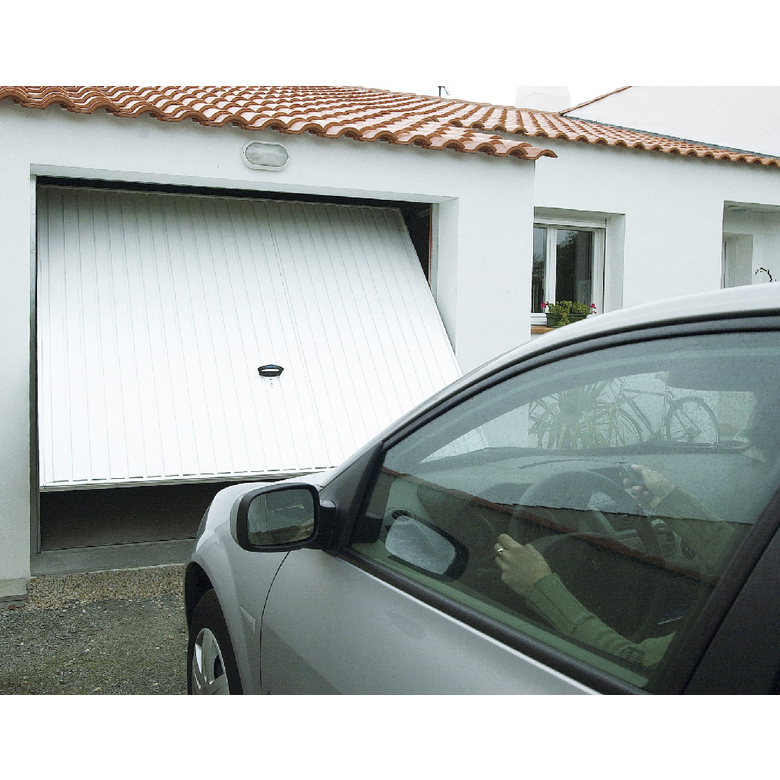 Porte de garage laterale motorisée lapeyre