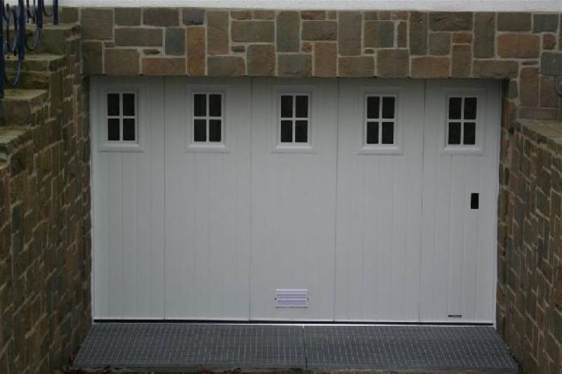 Porte de garage sur mesure toulouse