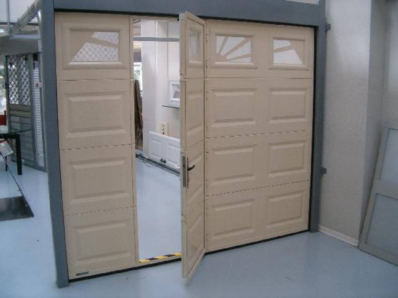 Porte de garage sur mesure moins cher