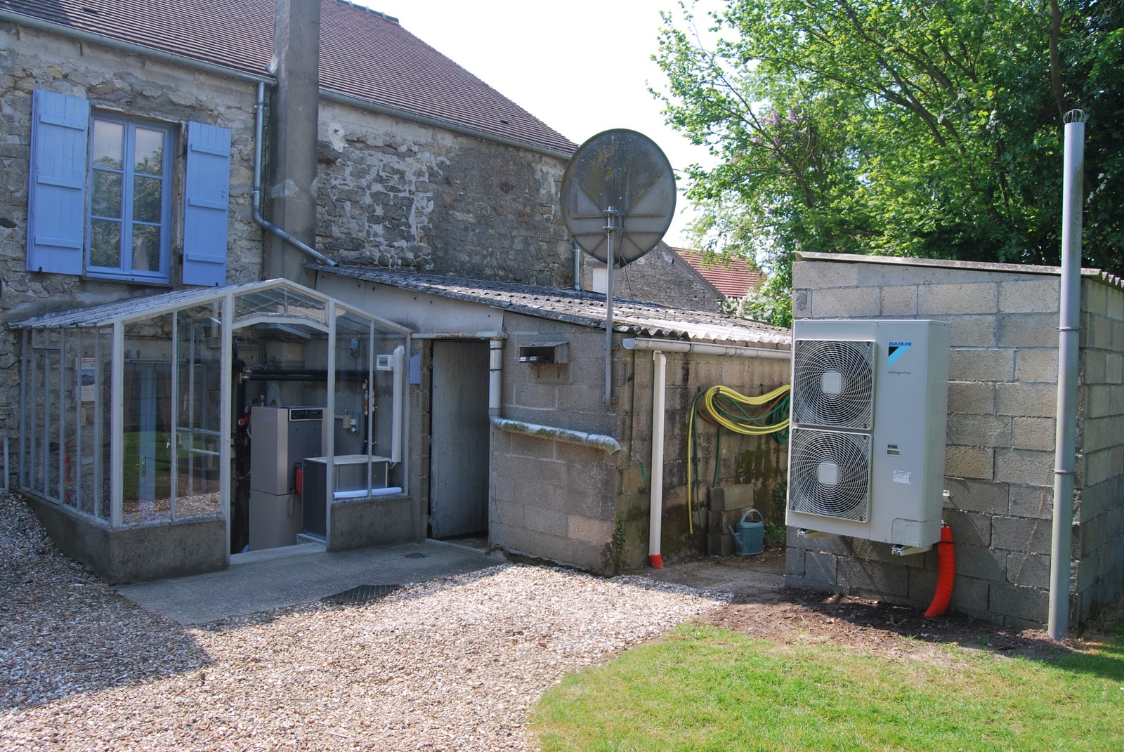 Pompe a chaleur air eau daikin 16kw