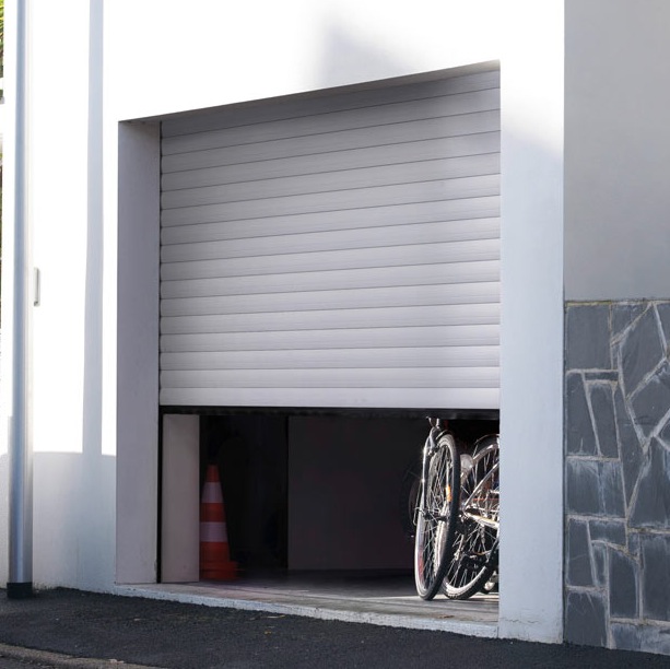 Porte de garage basculante chez lapeyre