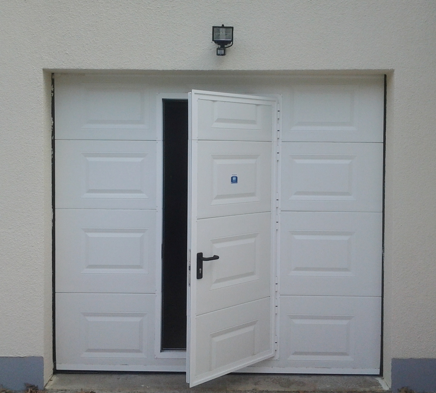 Porte de garage basculante chez castorama