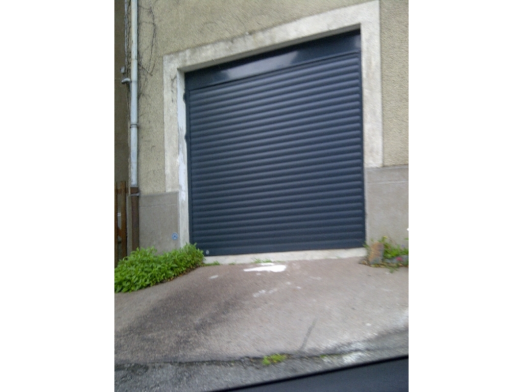 Porte de garage enroulable gris 7016