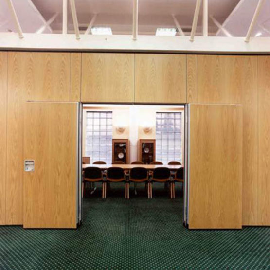 Cloison acoustique mobile