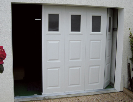 Porte de garage isolée