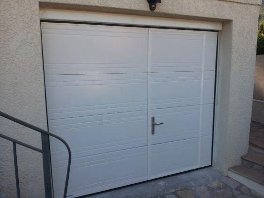 Porte de garage enroulable avec portillon