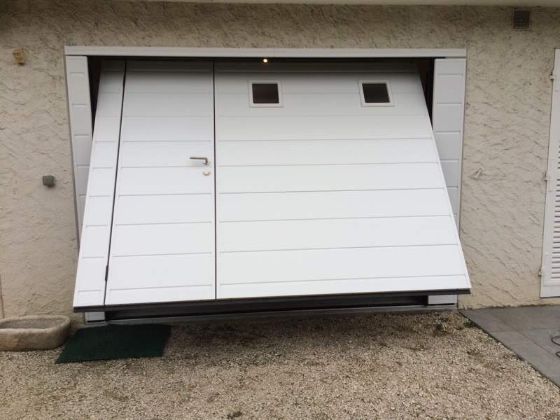 Porte de garage coulissante avec portillon prix