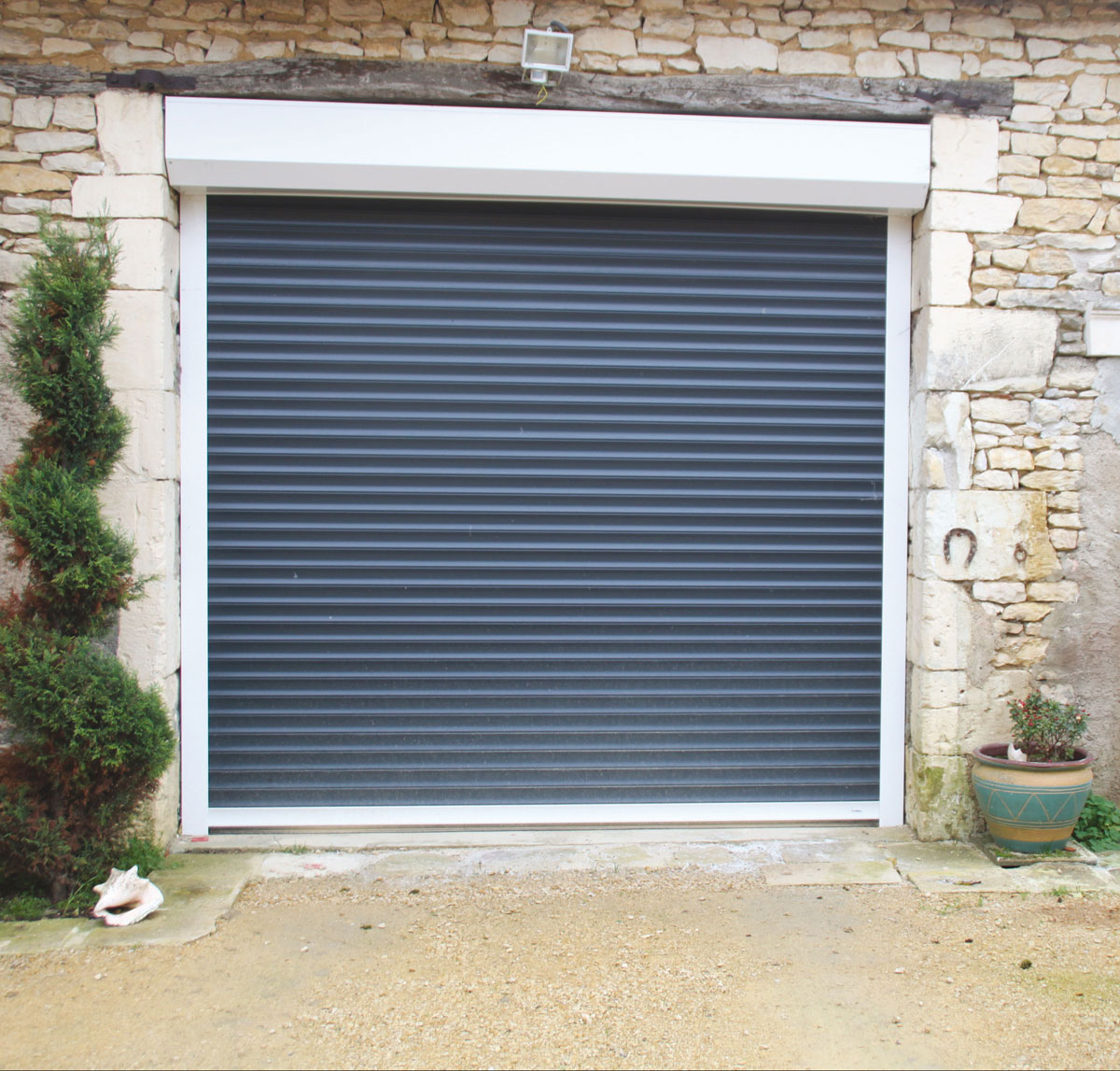 Porte de garage enroulable aluminium sur mesure