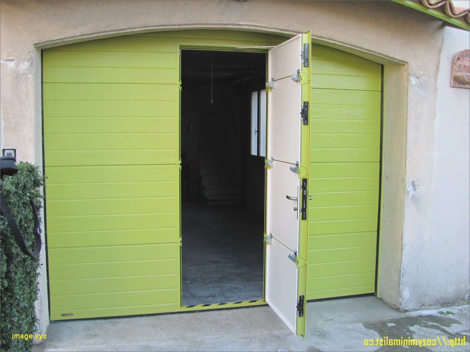 Porte de garage sectionnelle isolante bavaria + motorisation