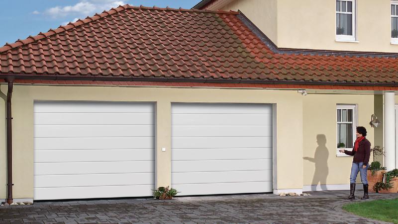 Porte de garage sectionnelle motorisée 3 x 2 m