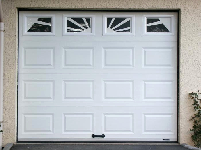 Porte de garage pvc lapeyre
