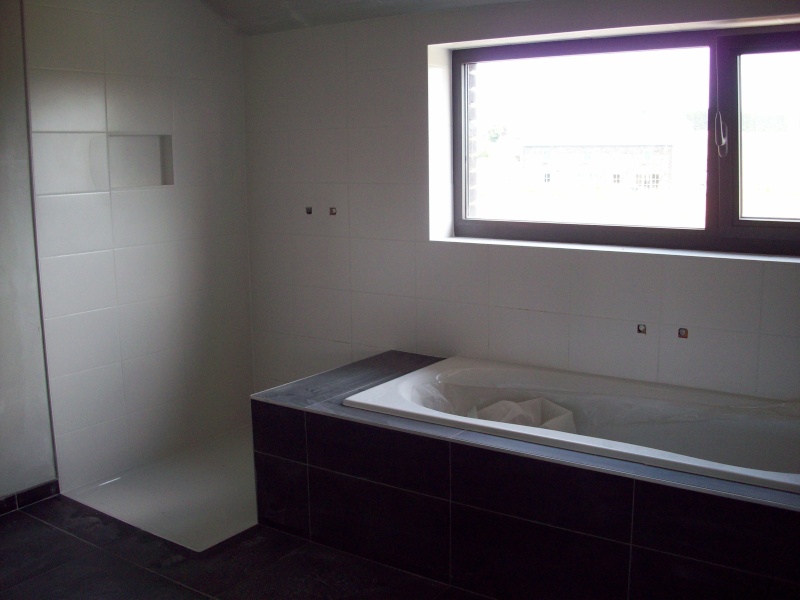 Peindre carrelage salle de bain en blanc