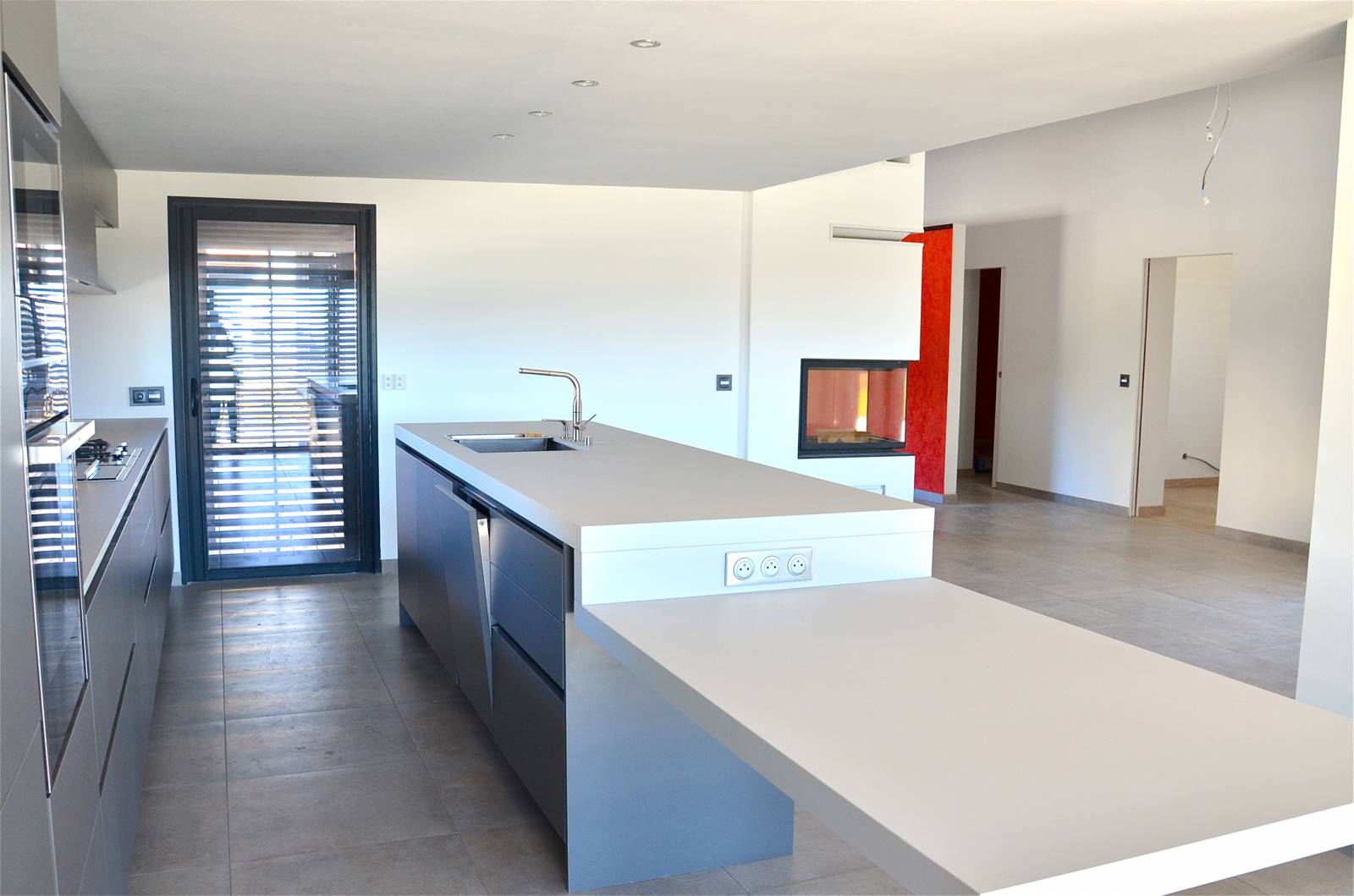 Peinture maison neuve au pistolet