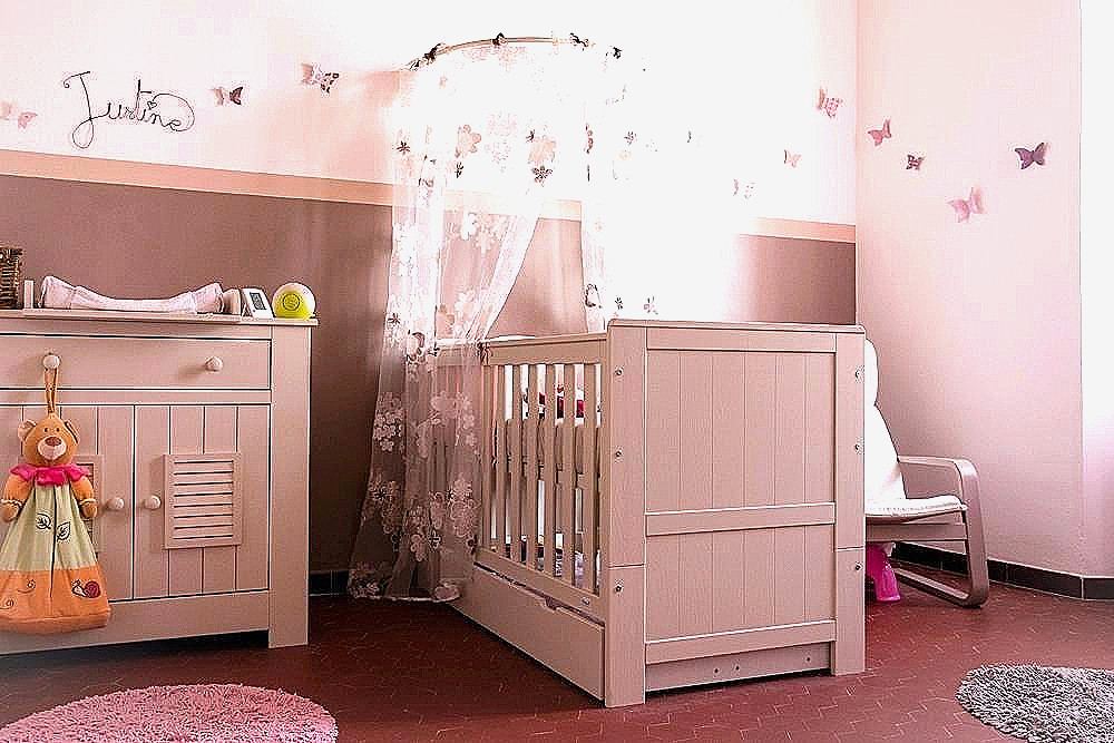 Peinture deco chambre bebe fille