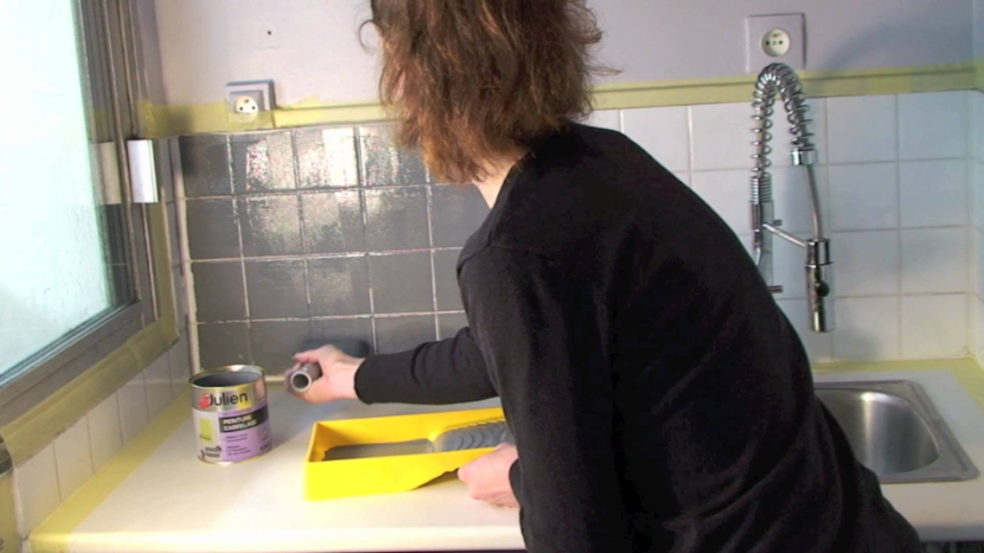 Peinture carrelage cuisine brillante