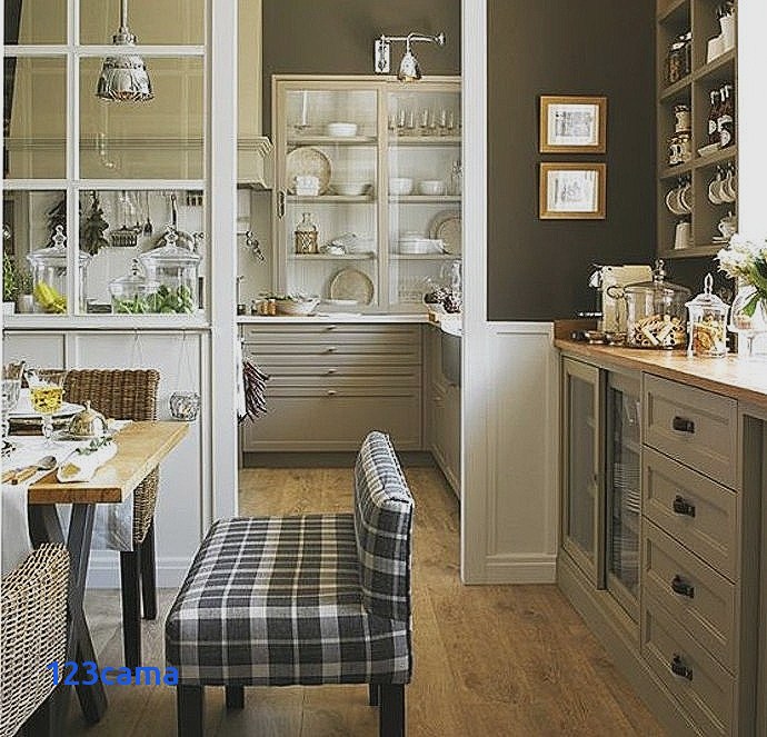 Idee peinture cuisine meuble taupe