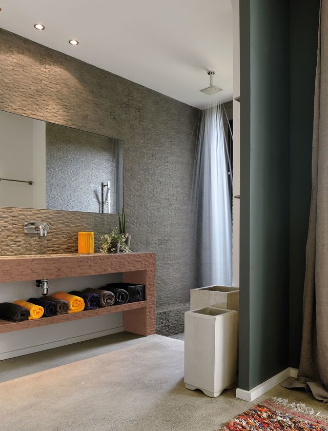 Peinture carrelage salle de bain argent