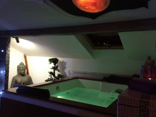 Plan de maison avec jacuzzi