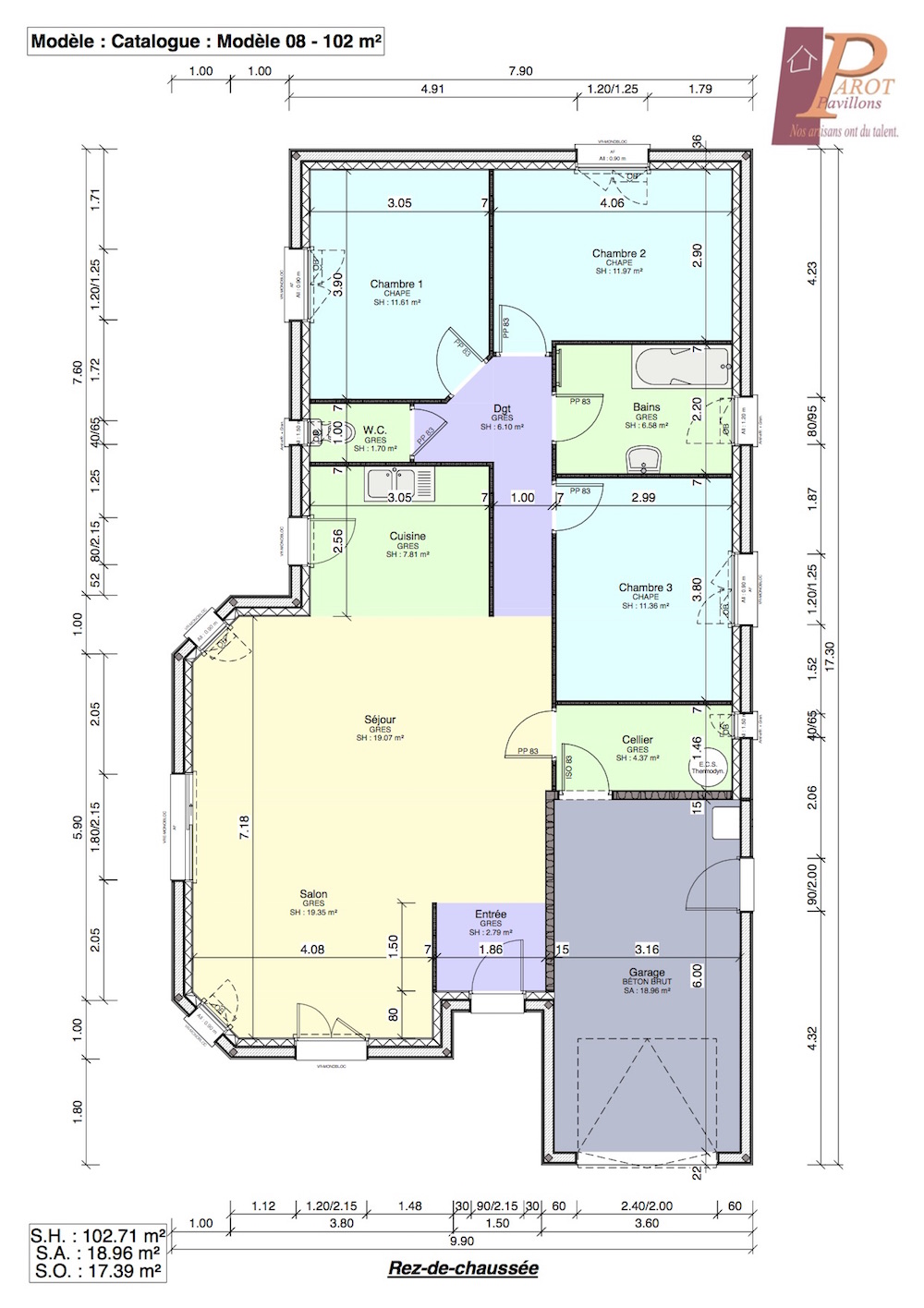 Plan de maison sur un terrain en longueur