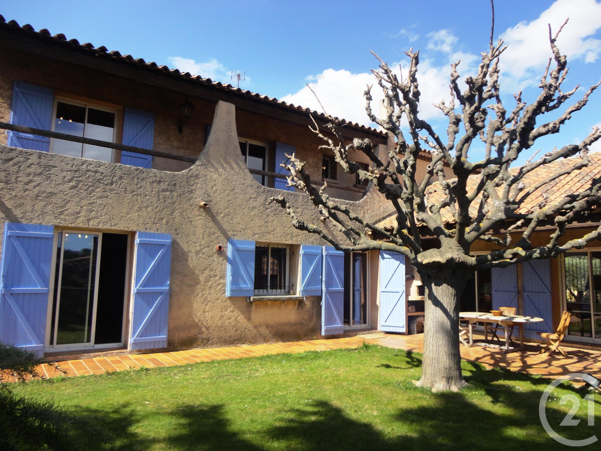 Maison a plan de cuques
