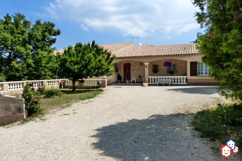 Maison de pays plan d'aups