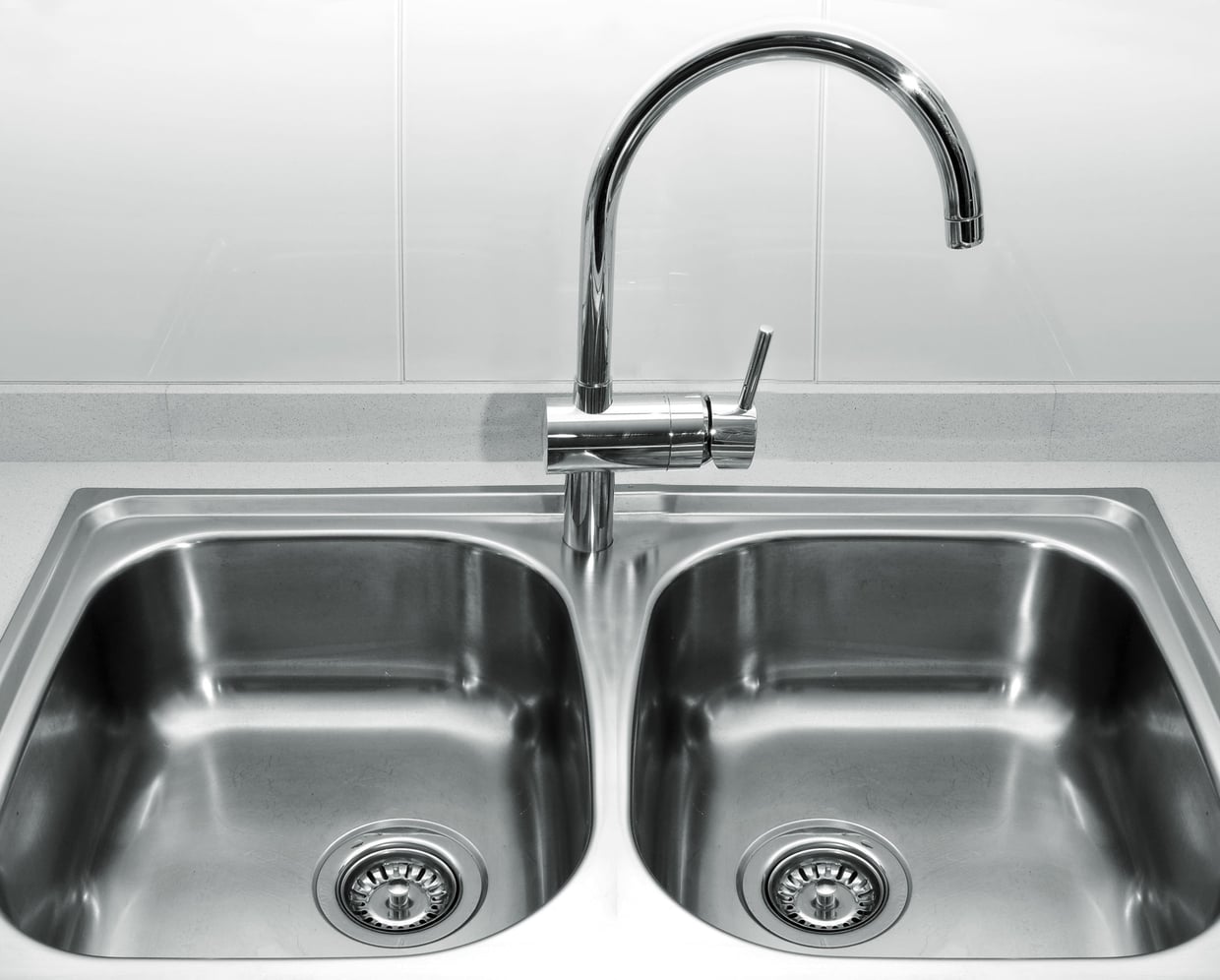 Redonner brillance evier inox