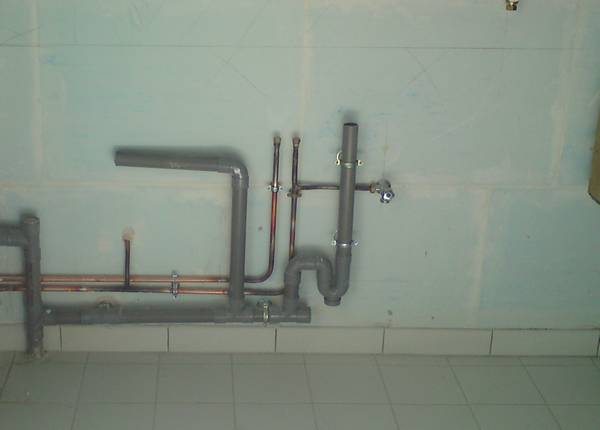 Evacuation lave vaisselle evier