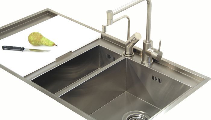 Evier inox 2 bacs avec égouttoir