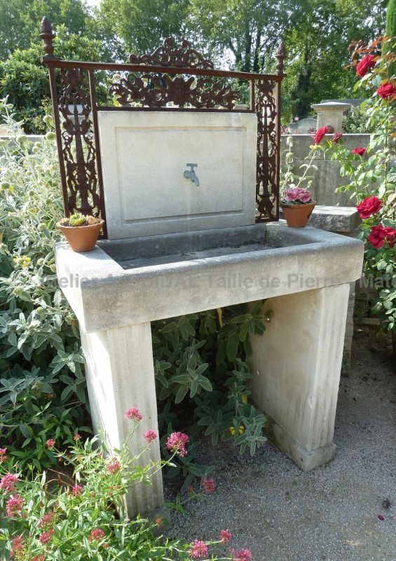 évier extérieur pierre