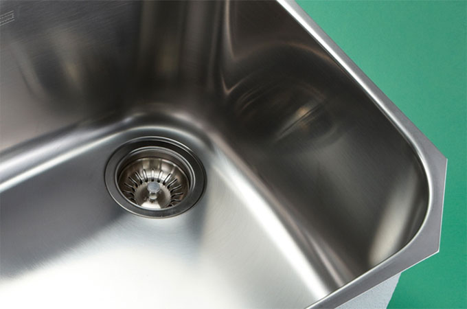 Evier inox avantages inconvenients