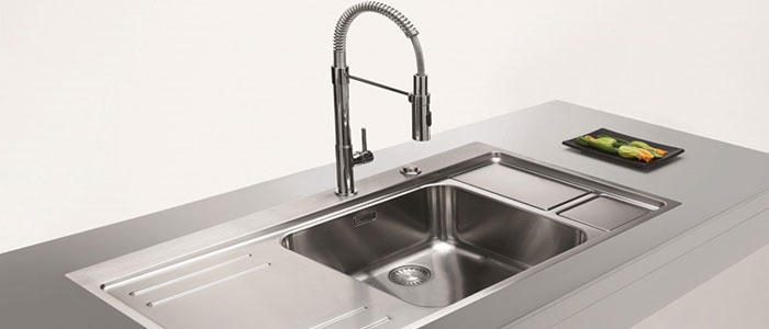 Comment bien nettoyer un evier en inox