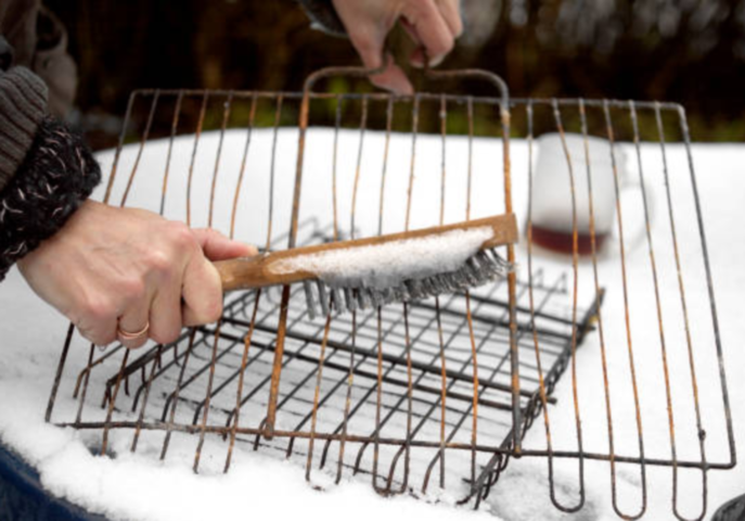 Comment nettoyer un evier en inox rouillé