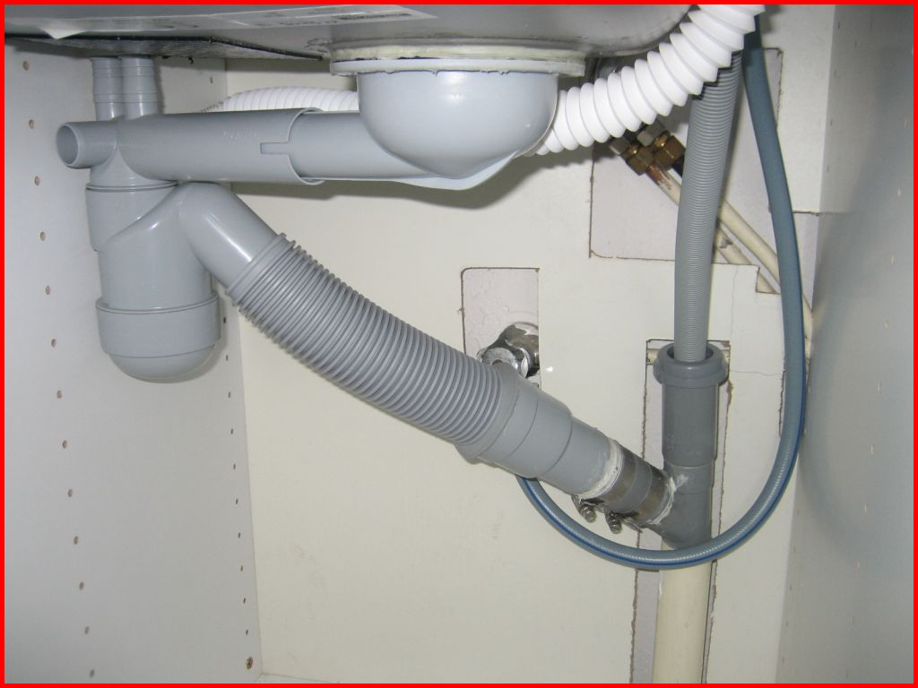 Installation siphon evier