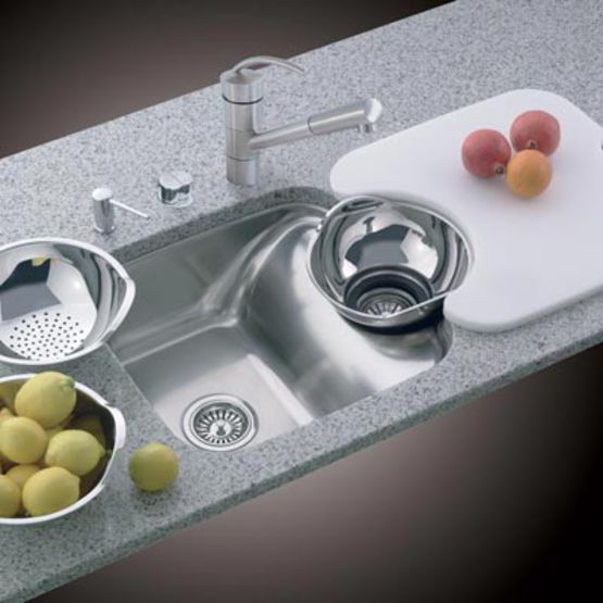 Dessous evier inox