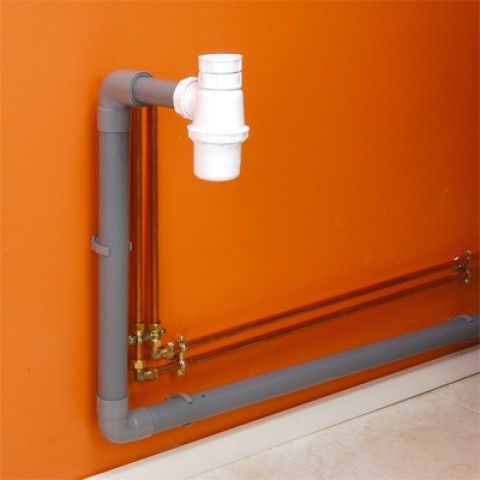 Installer evacuation evier