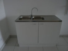 Evier inox avec robinet