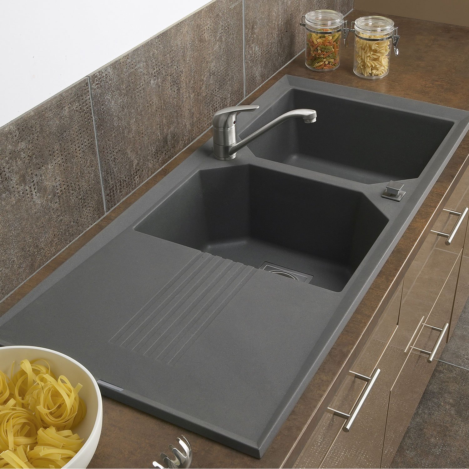 Installer evier a poser inox
