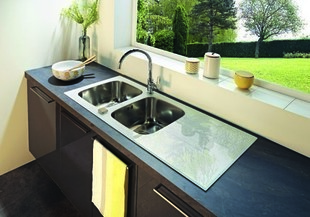 Evier verre blanc et inox