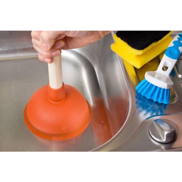 Pompe pour deboucher evier